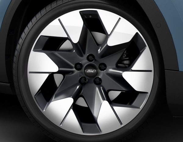 ALL-ELECTRIC EXPLORER FROM 03/2024 ALLOY WHEEL 20" REAR