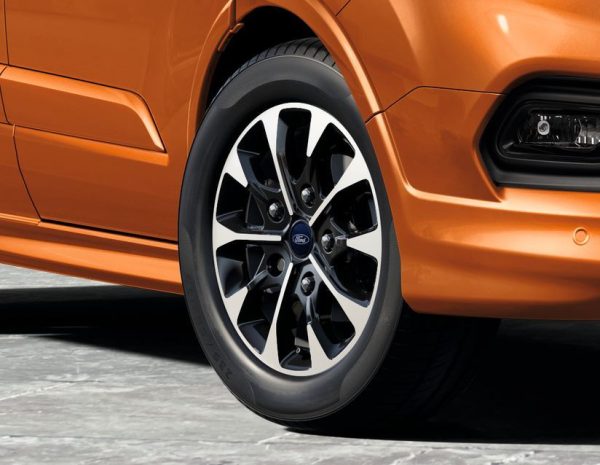 ALLOY WHEEL 17" WITH FITTING  10/2019